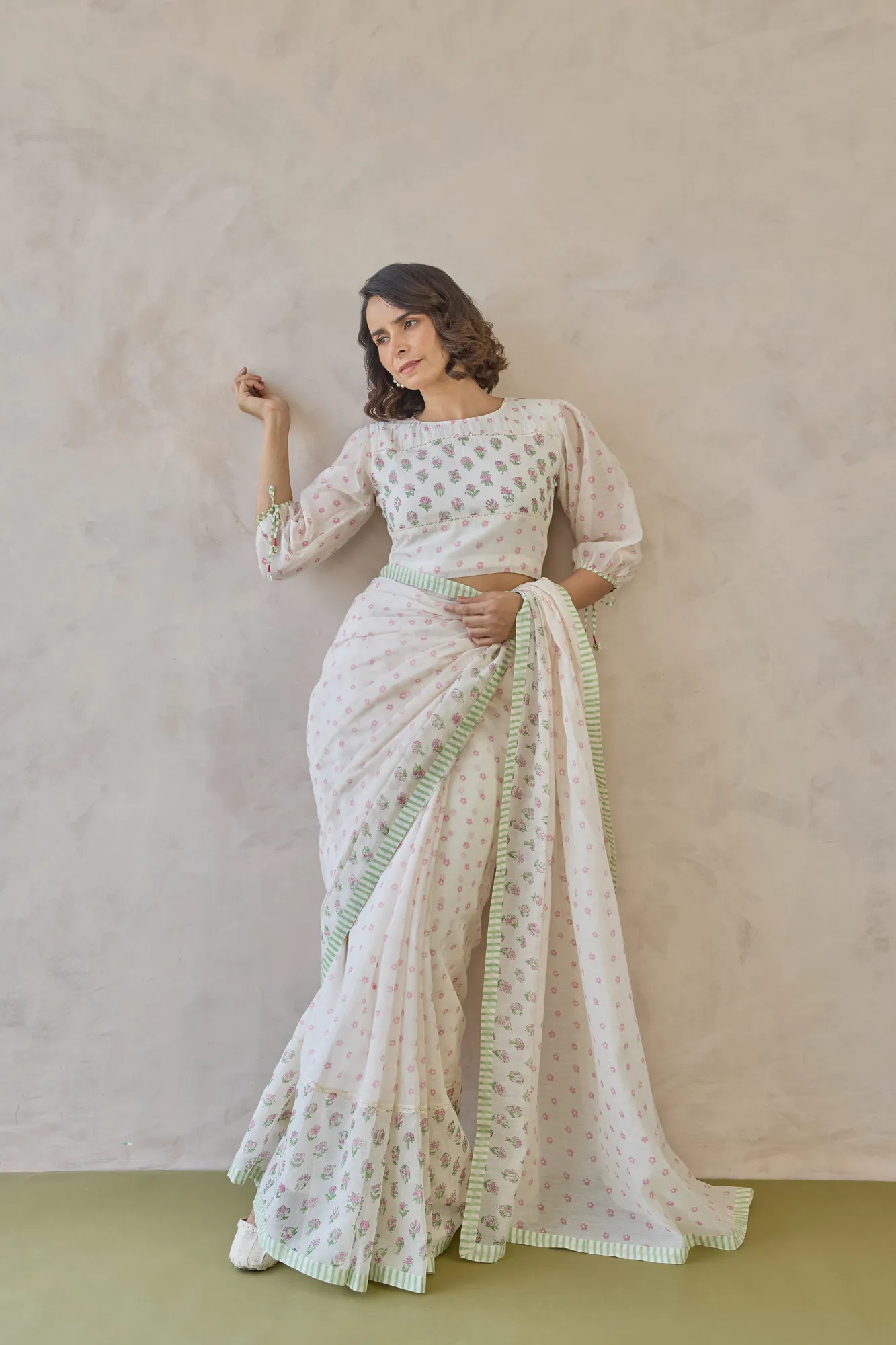 Ivory Blossom Printed Saree Set - Image 4