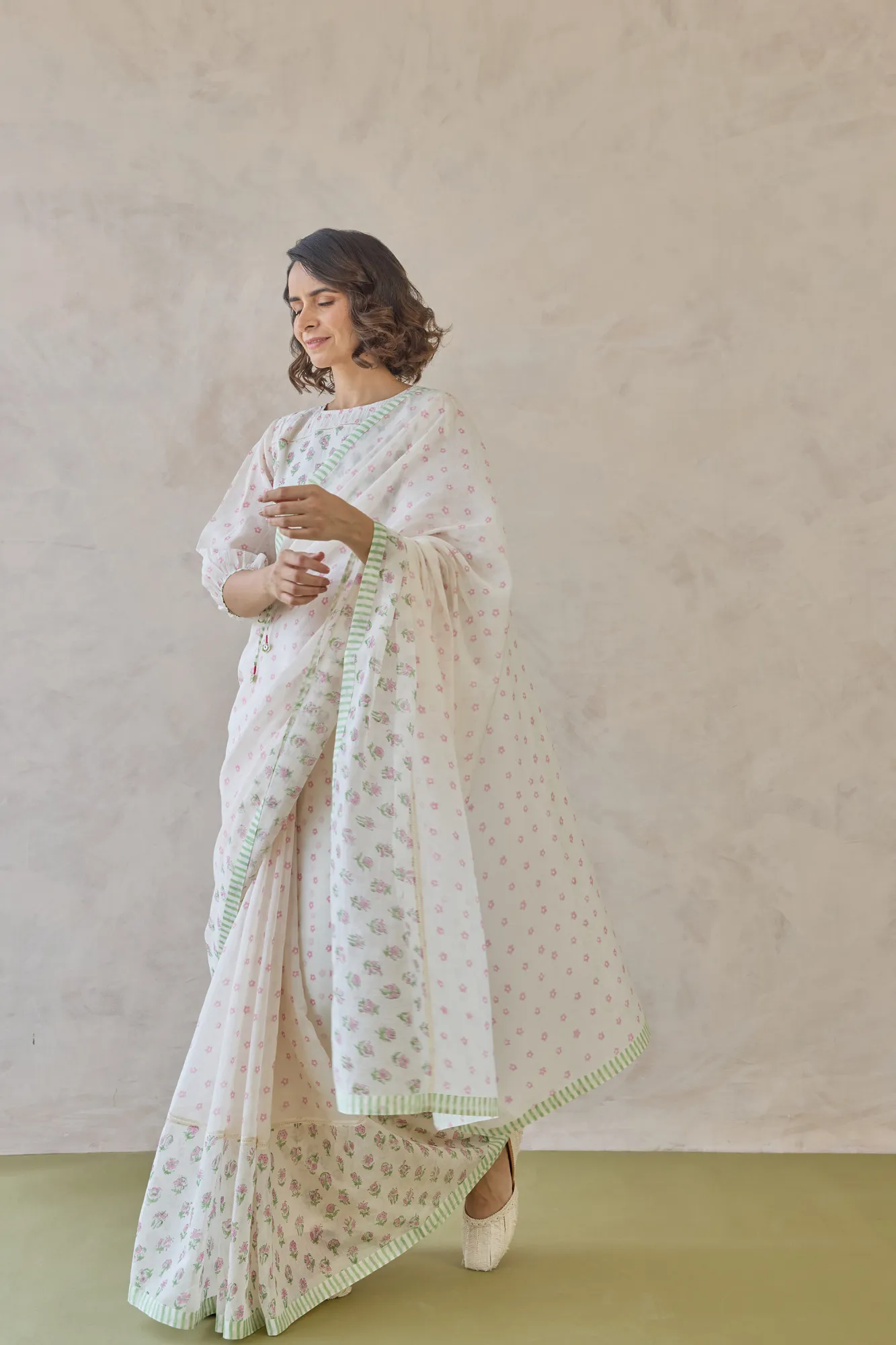 Ivory Blossom Printed Saree Set - Image 6